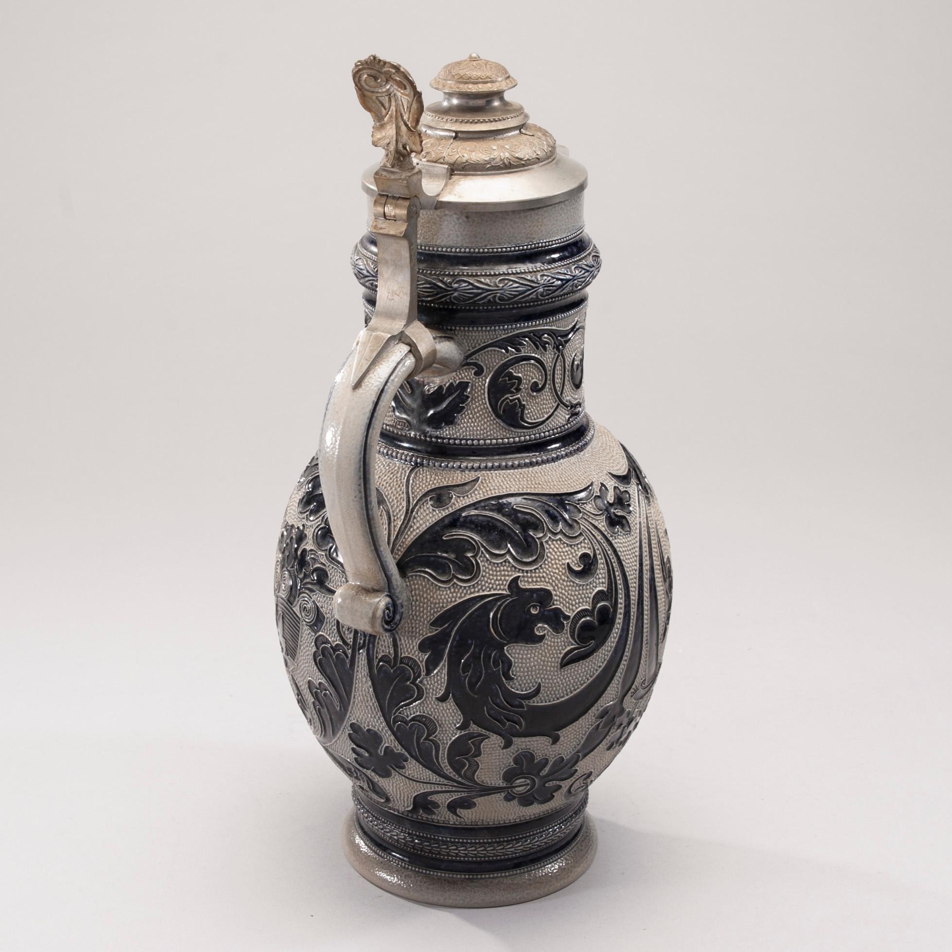 VINKANNA, lergods samt tenn, signerad i godset HR, Mellaneuropa, troligen Tyskland, 1800/1900-tal.