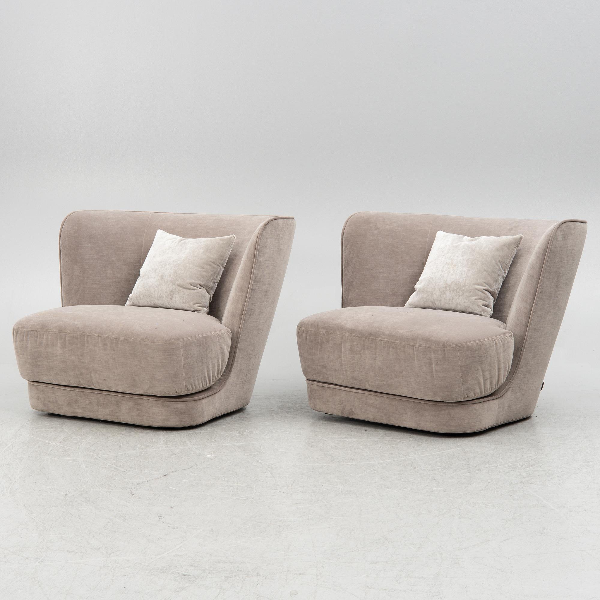 Castello Lagravinese, a pair of "Royale" armchairs, Casamilano, Italy, contemporary.