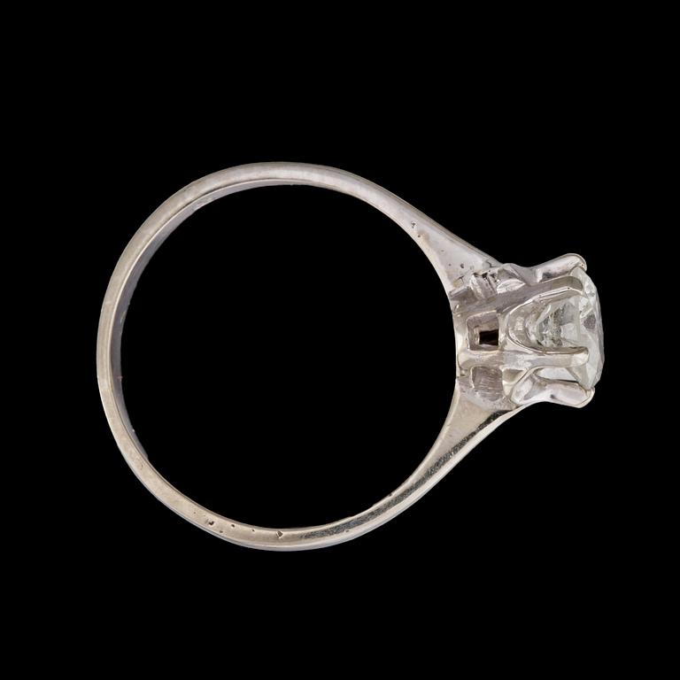 RING, brilliant cut diamond, 1.30 cts.