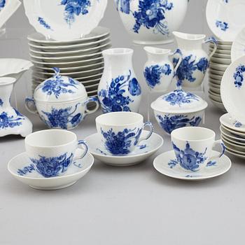 ROYAL COPENHAGEN, a 'Blå Blomst' part coffee and tea service, Denmark (62 pieces).