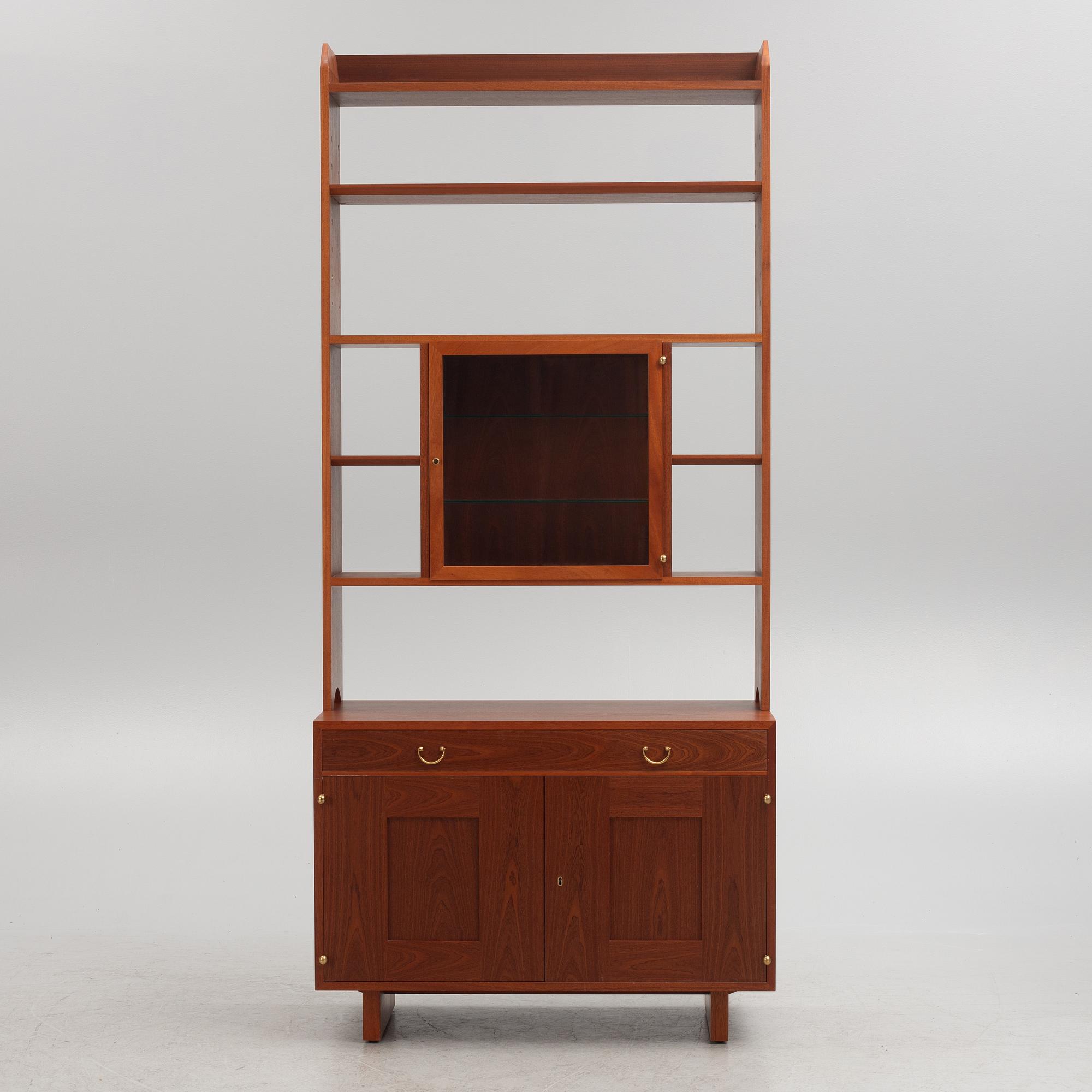 Josef Frank, a model B2112 bookcase, Firma Svenskt Tenn, post 1985.