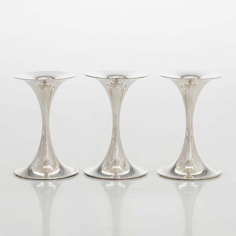 Tapio Wirkkala, kynttilänjalkoja, 3 kpl, "Trumpetti", Kultakeskus Hämeenlinna 1984-1988.