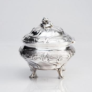 A Swedish 18th century silver sugar-casket, mark of Kilian Kelson, Stockholm 1760.