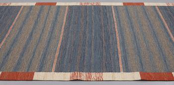 Märta Måås-Fjetterström, A RUNNER, "Malmstens gångmatta, blå", flat weave, ca 408,5 x 101 cm, signed AB MMF.