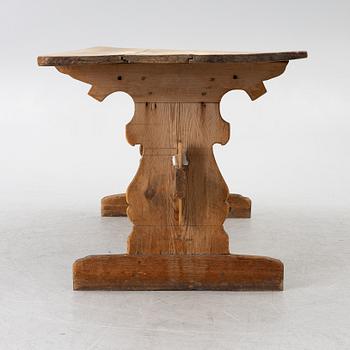 A wooden table, 18th/19th century.