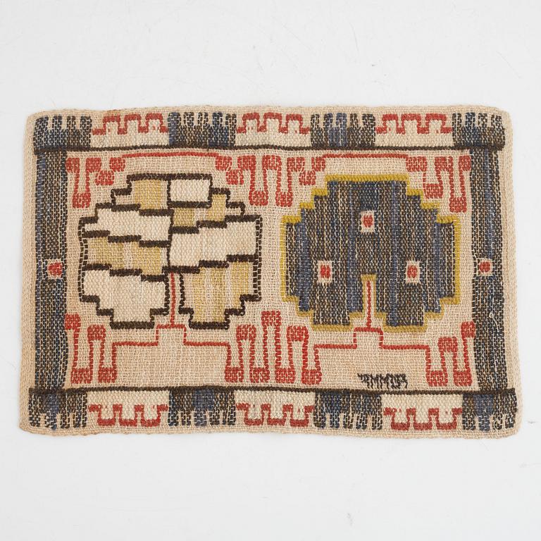 Märta Måås-Fjetterström, vävnad, "Grodblad", inplock på linnebotten, ca 28,5 x 41,5 cm, signerad AB MMF.