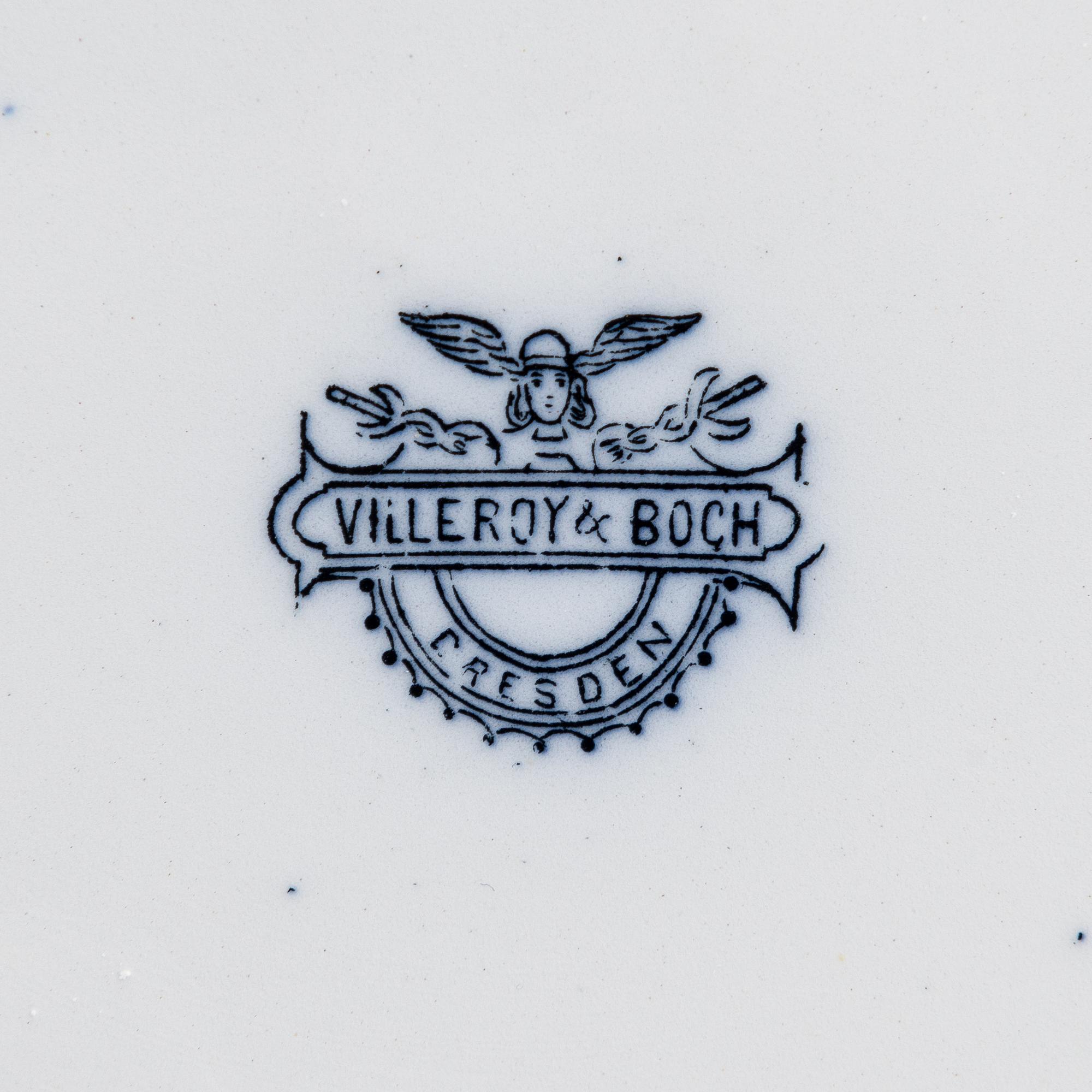 A 25-piece dinner ware for Villeroy  Boch, France.