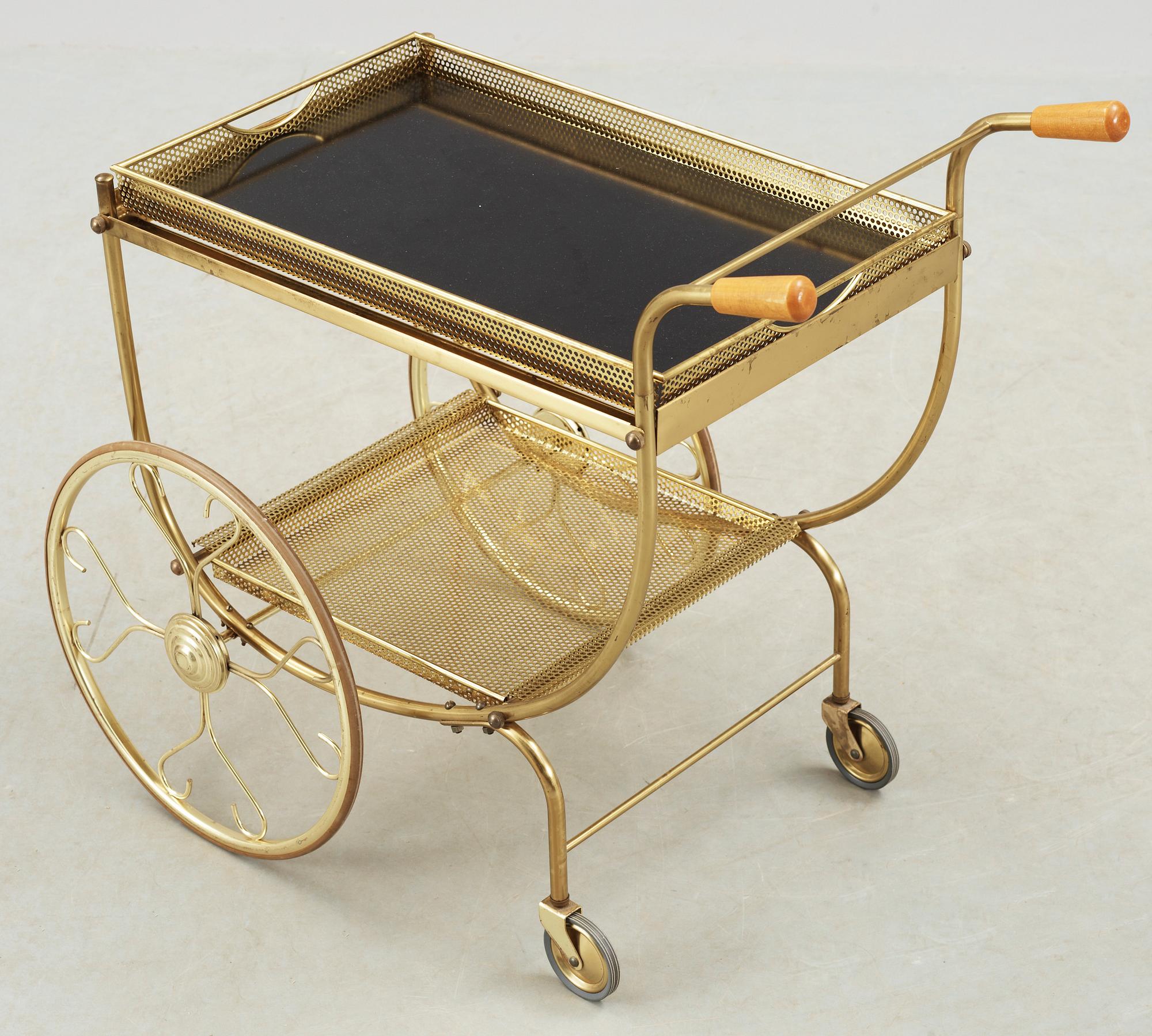 SERVERINGSVAGN, 1900-talets andra hälft.