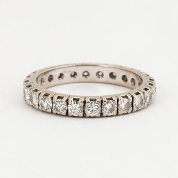 FULL ETERNITY RING, 18K white gold with 24 diamonds approx. 1.20 cts.