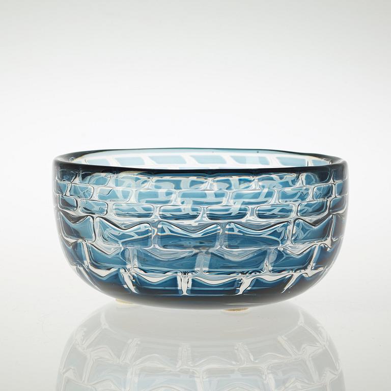 An Ingeborg Lundin ariel glass bowl, Orrefors 1964.