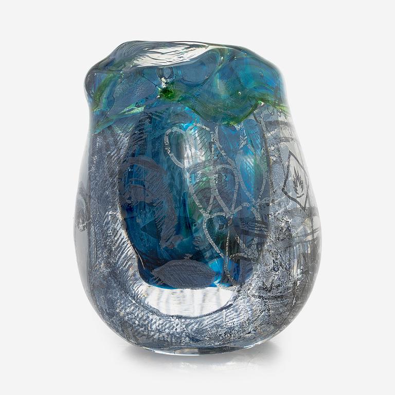 Sini Majuri, skulptur, glas, "Little sister". Signerad Sini Majuri 2021 Suomenlinna.