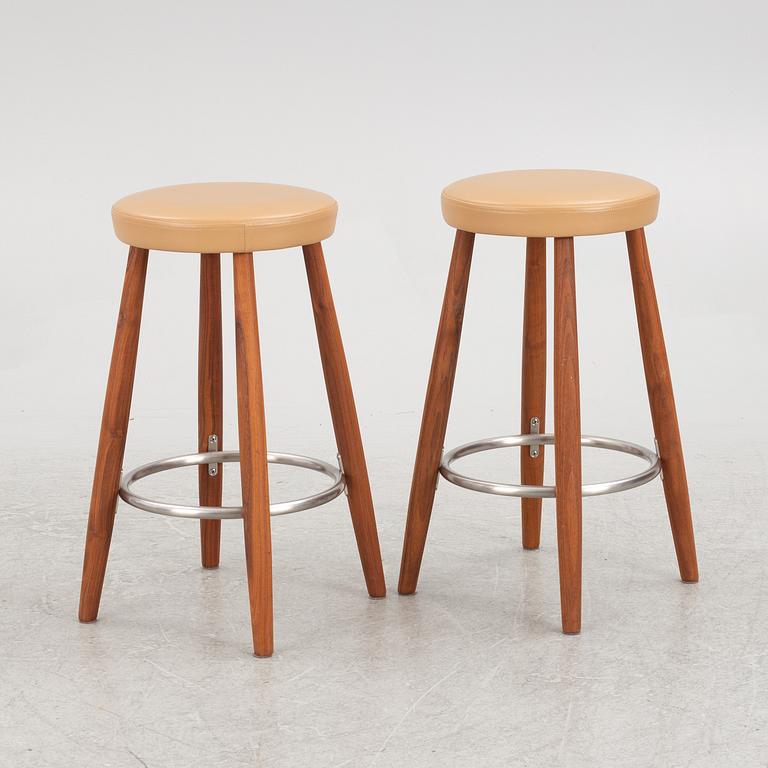 Hans J. Wegner, barstolar, ett par, "CH56", Carl Hansen & Son, Danmark, 2000-tal.
