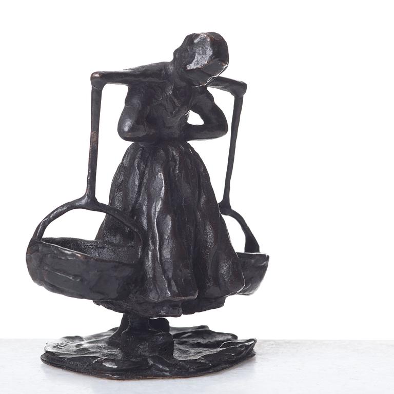 Carl Milles, Woman carrying water (for salt and pepper).