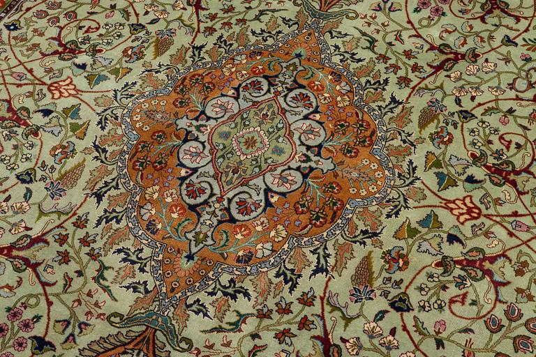 Carpet, Tabriz-Patina approx. 392 x 297 cm.