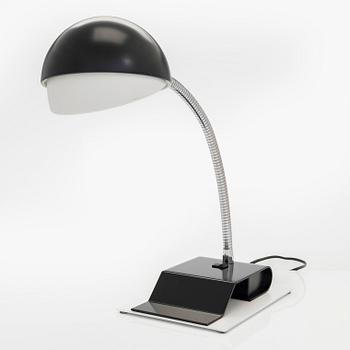 Alvar Aalto, Bordslampa, modell A703, för Artek 1900-talets slut.