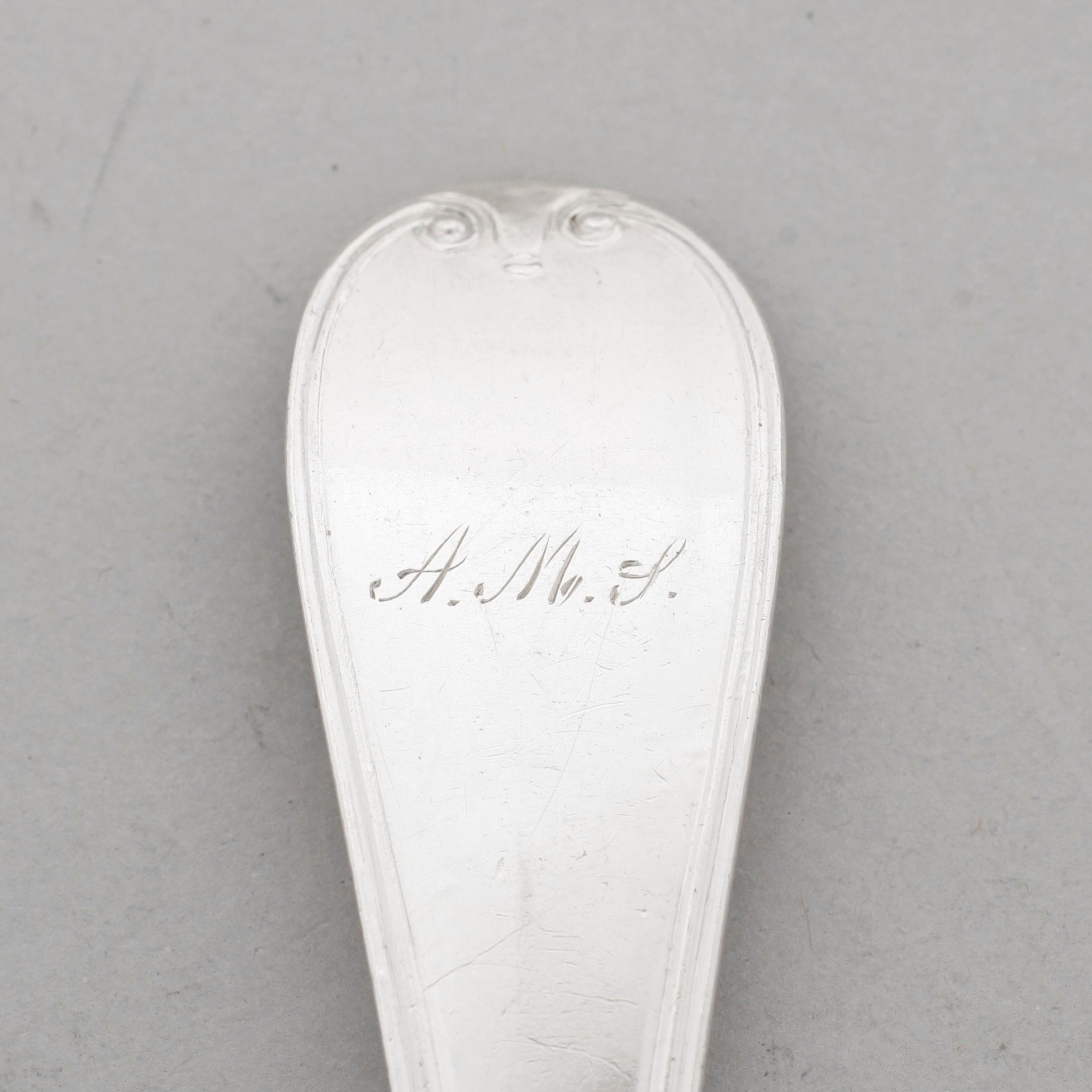 SKEDAR, 10 st, silver, "Fransk Lilja" bla Eric Söderholm, Härnösand, 1800-tal. Total vikt ca 472 g.