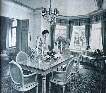 Carl Malmsten, a Swedish Grace console table, cabinetmaker Albin Johansson, Stockholm, for Villa Kvikkjokk, 1927.