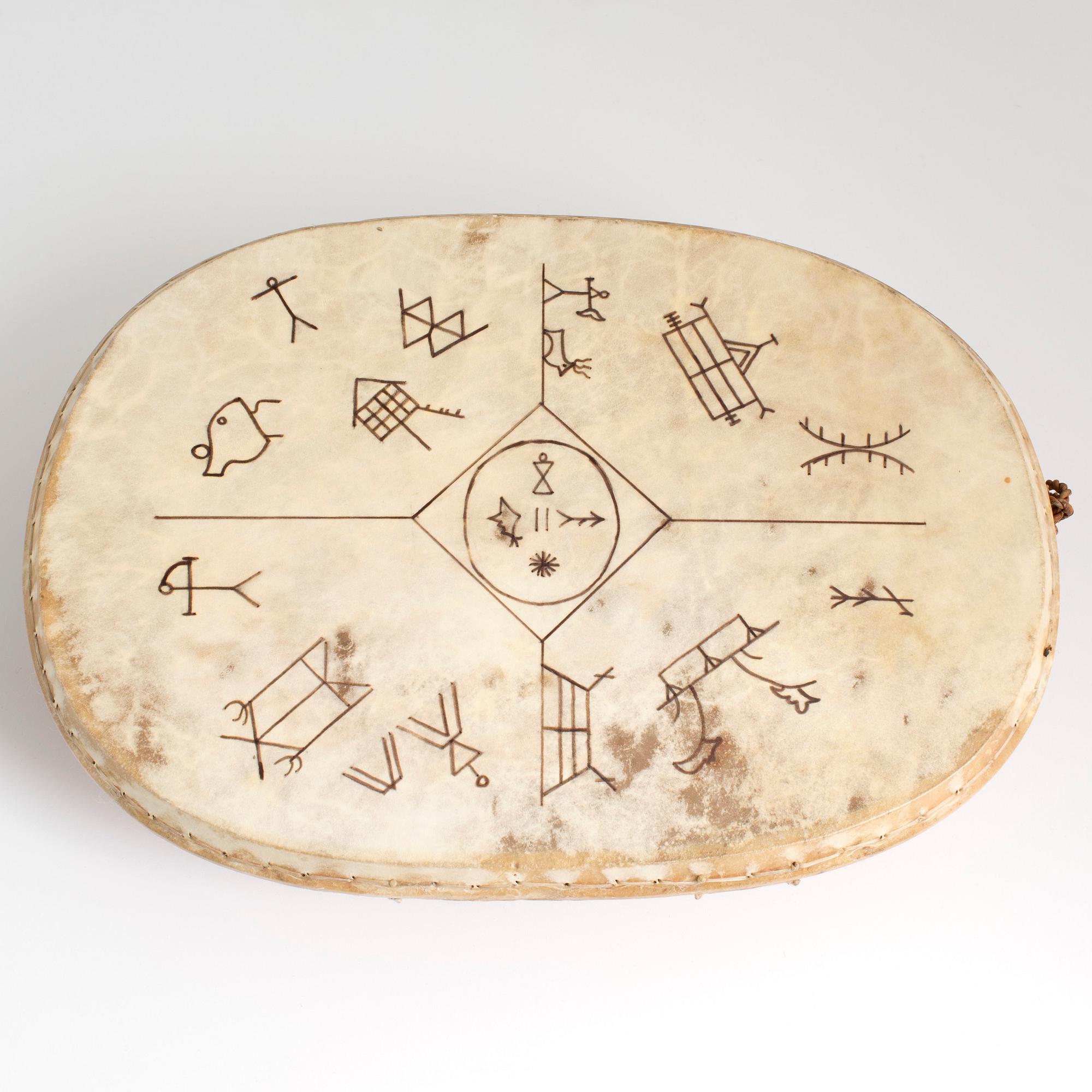 PER-OLA JÖNESTÅL, Kurravaara, ceremonitrumma med hammare, sk. trolltrumma, hammare signerad POJ.