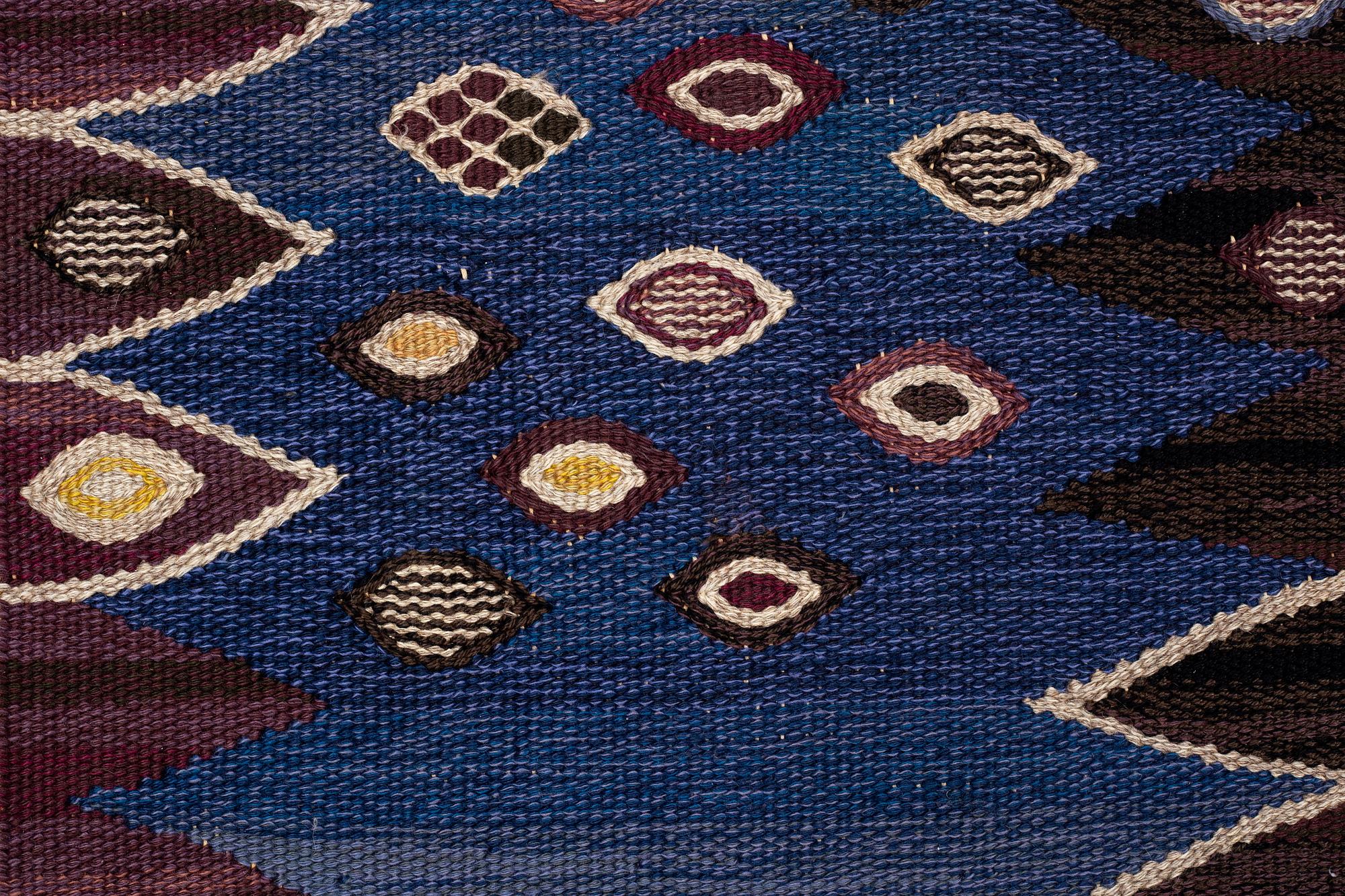 Barbro Nilsson, matto, "Snäckorna", flat weave, ca 312-313,5 x 200-204,5 cm, signed AB MMF BN.