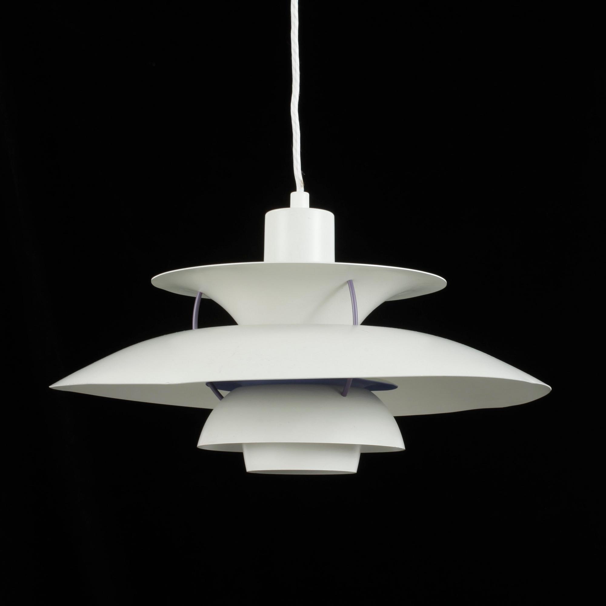 TAKLAMPA, "PH 5", Poul Henningsen för Louis Poulsen, Danmark.