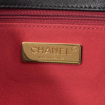 Chanel, bag, "19 Medium Flap Bag".