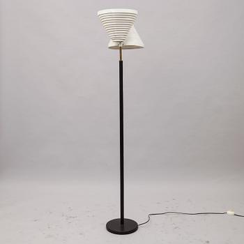 GOLVLAMPA, A 810, Alvar Aalto, stämplad Valaistustyö.