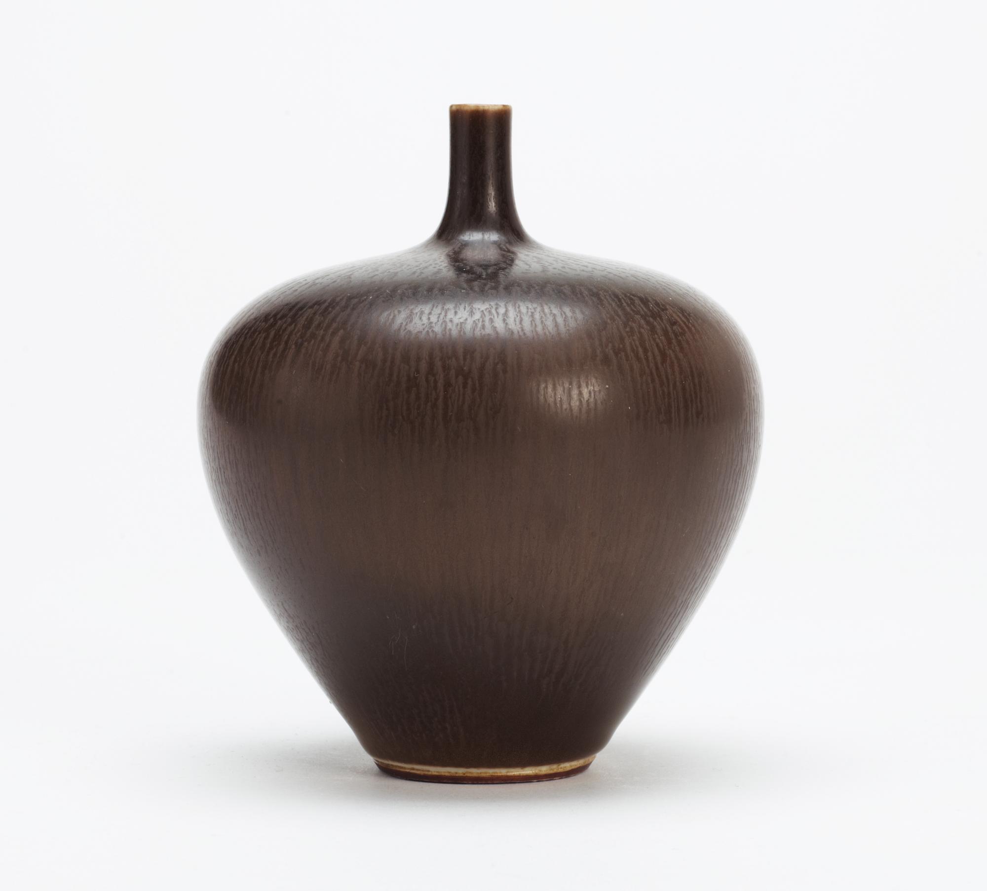 A Berndt Friberg stoneware vase, Gustavsberg studio 1965.