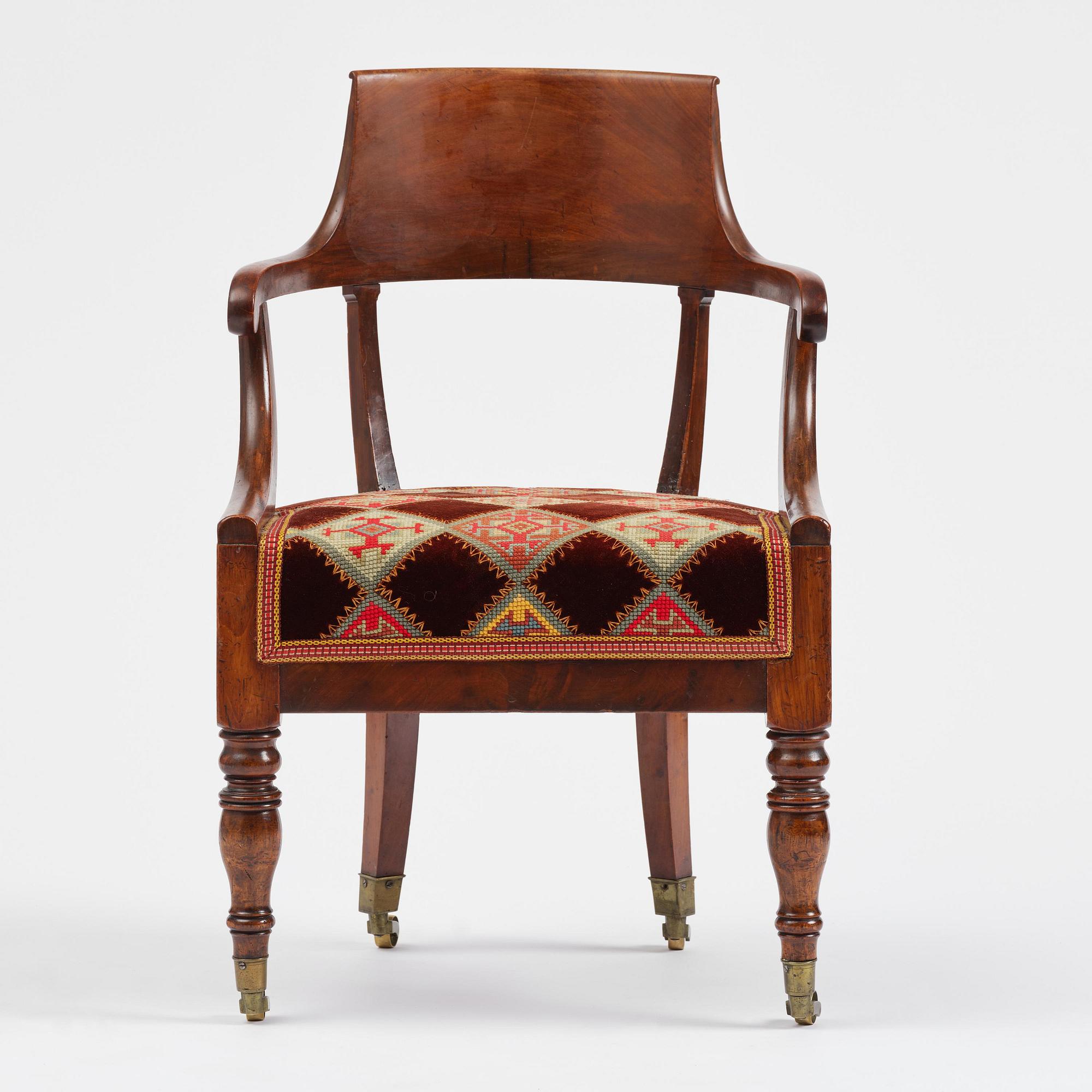 Skrivbordsstol, Sverige 1800-talets första del. Empire.