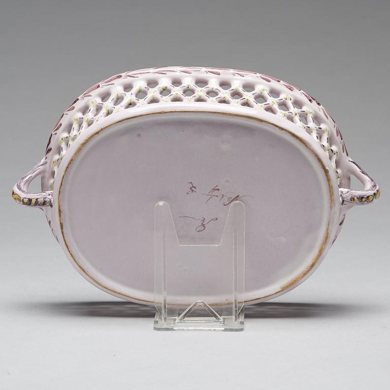 GALLERSKÅL med FAT, fajans. Rörstrand, 1700-tal.