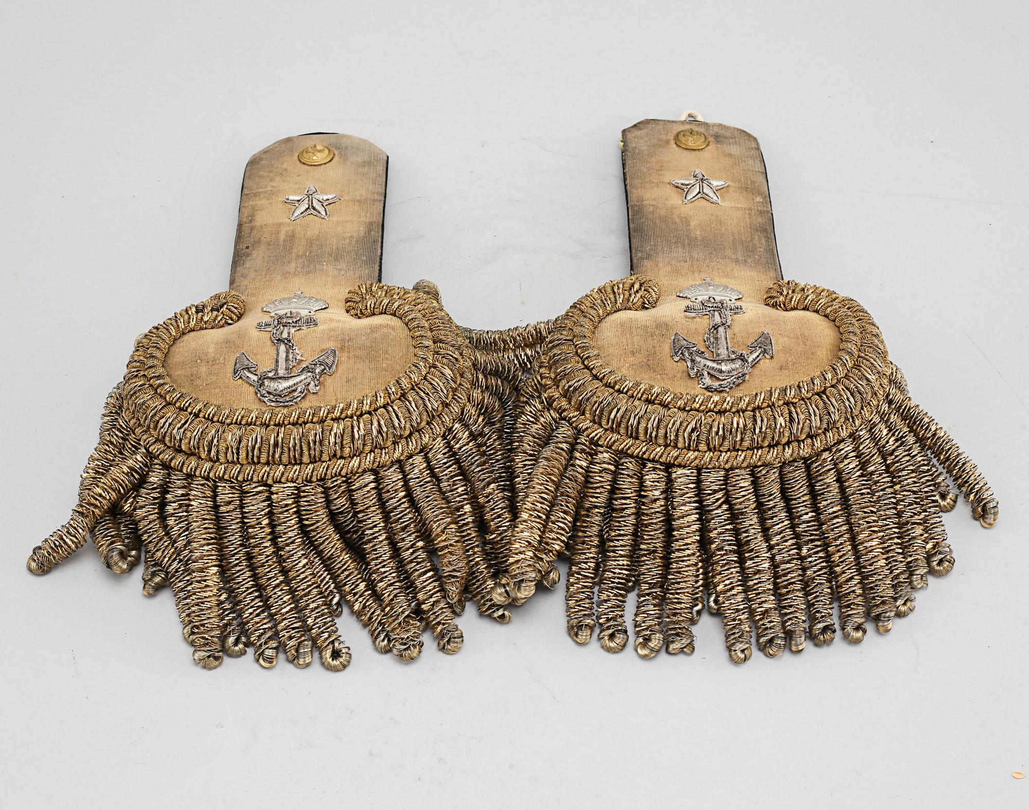 UNKNOWN ARTIST, oil on canvas, portrait of Admiral Otto Lagerberg, 19th century. Epaulets and book included.