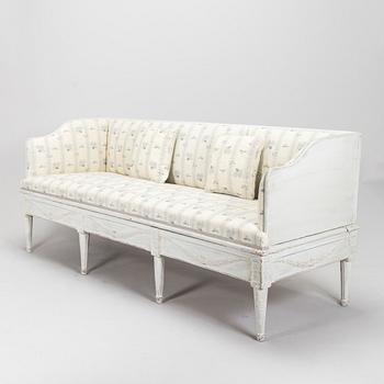 A late Gustavian sofa, early 19th century.