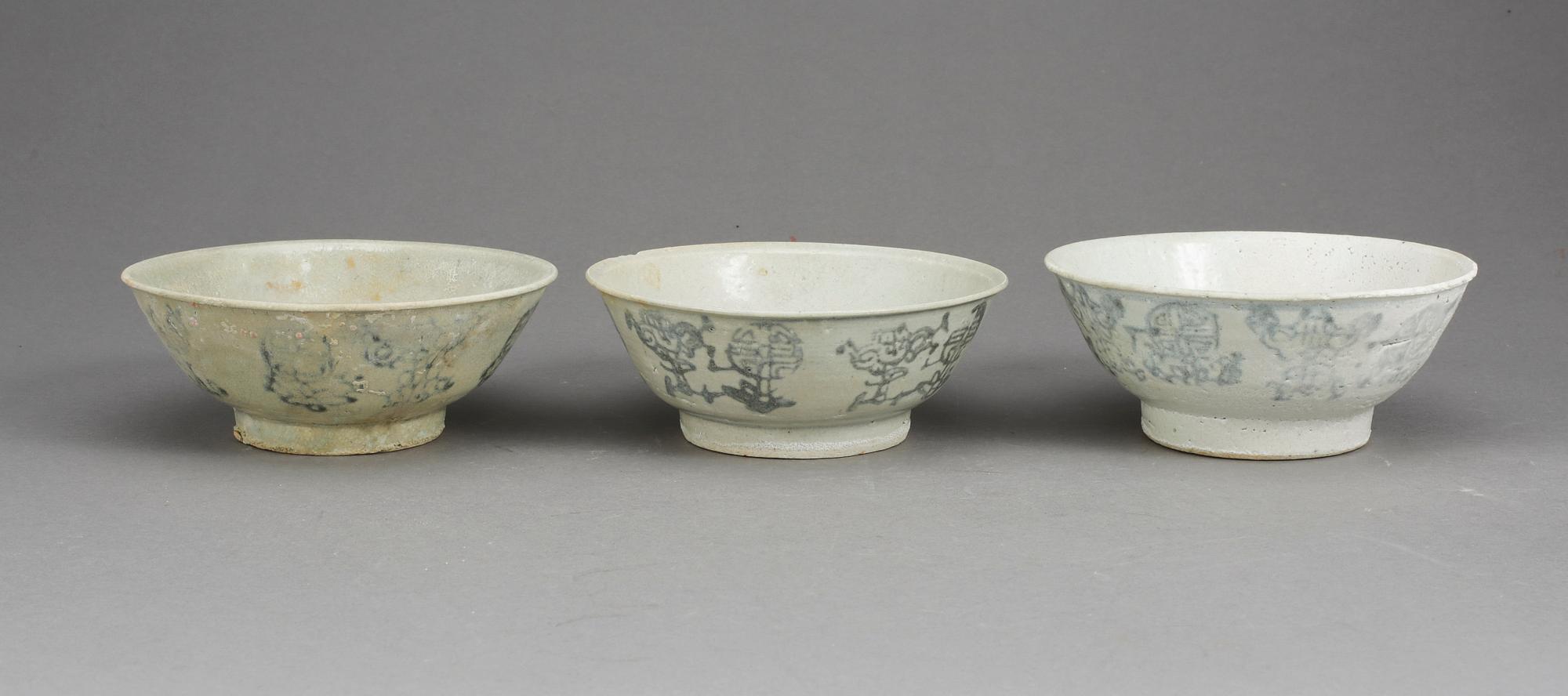 SKÅLAR, 3 st, porslin, sannolikt Kina, Ming, 1500-tal.