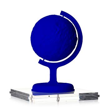 687. Yves Klein, "La Terre Bleue".