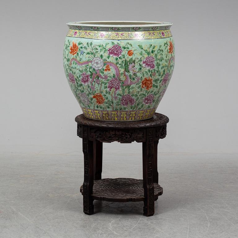 A large Chinese famille rose fish basin, 20th century.