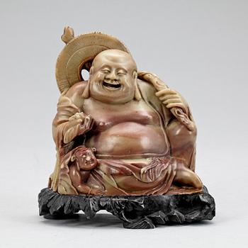 BUDDHAFIGURIN, soapstone, ostasien, 1900-tal.