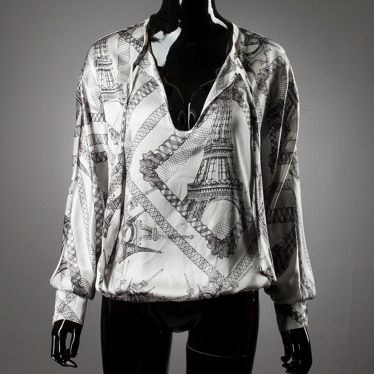 BLUS, siden, Jean's Paul Gaultier.