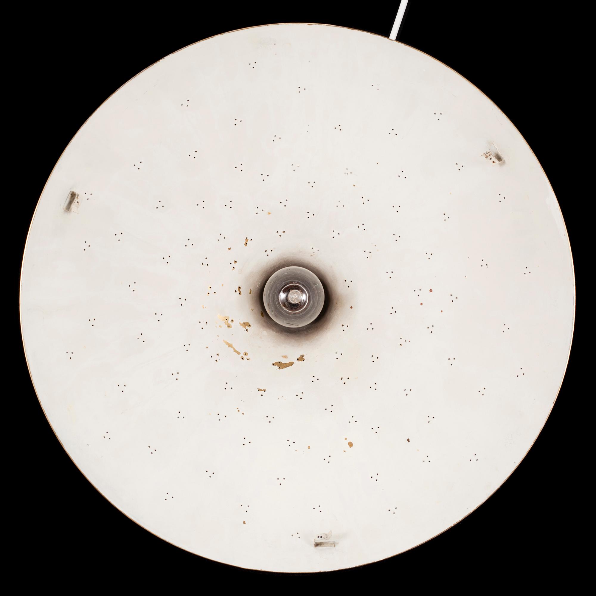 LISA JOHANSSON-PAPE, seinävalaisin, malli 3062, Stockmann Orno 1900-luvun puoliväli.