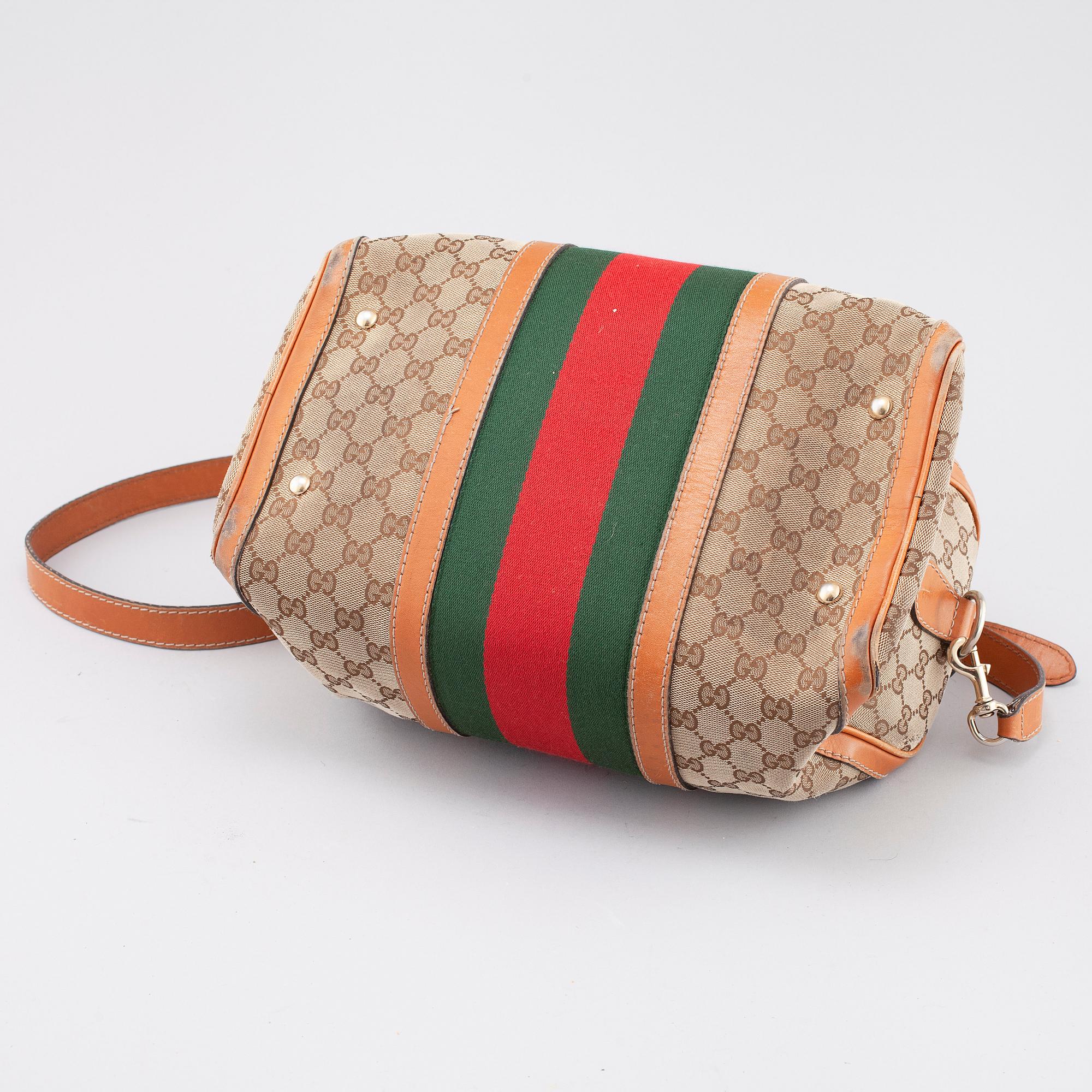 GUCCI, a bag.