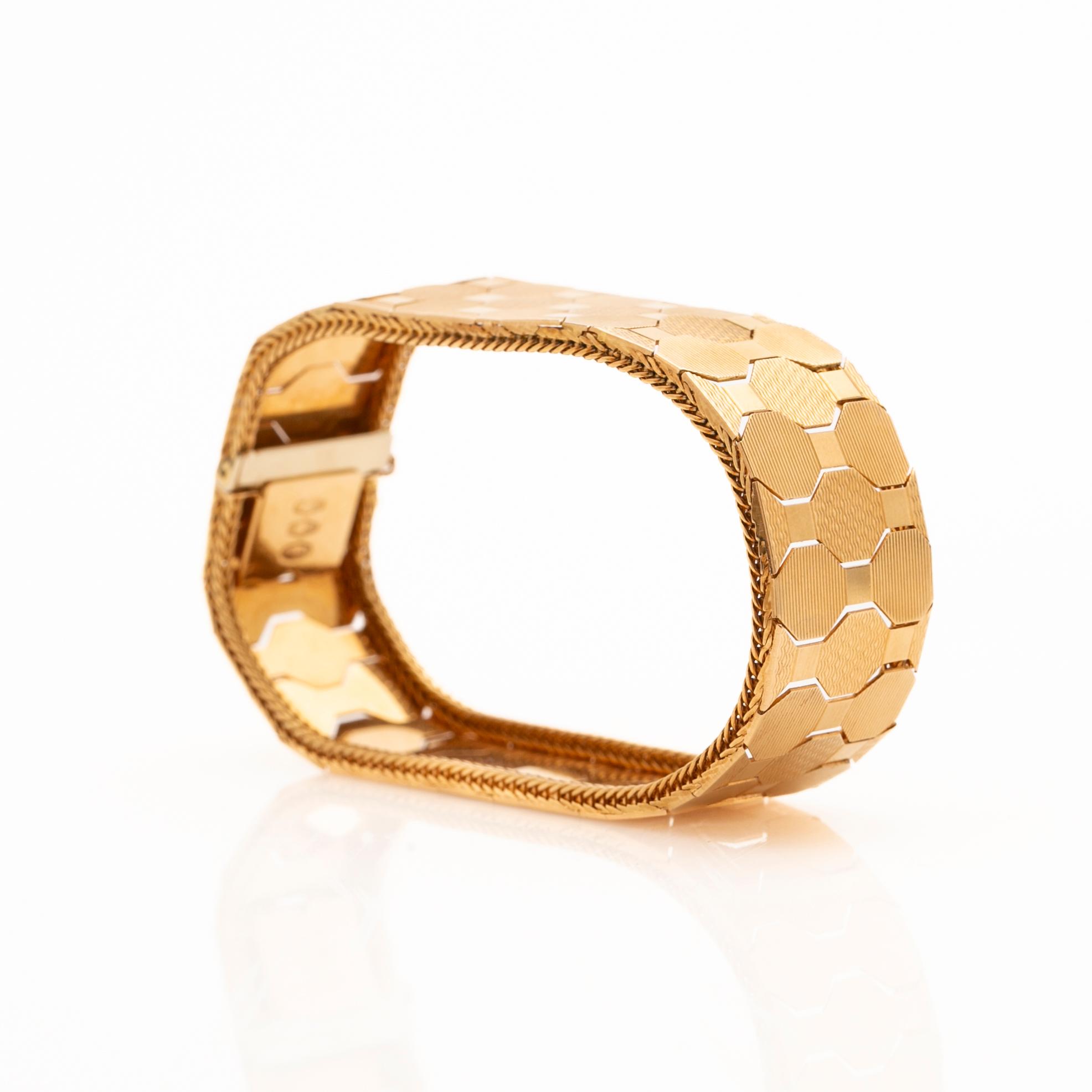 Bracelet, 18K gold, Uno A Erre, Italy.