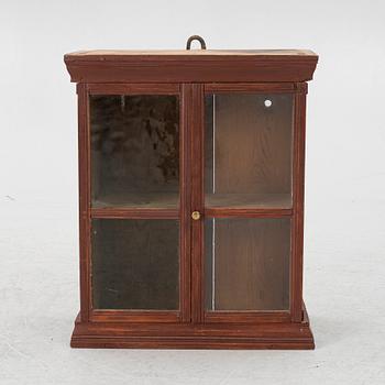 Hanging cabinet, 19th century.