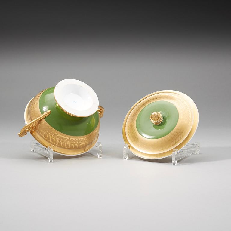 EQUELLE med LOCK, porslin. Ryssland, Popov, 1800-tal.
