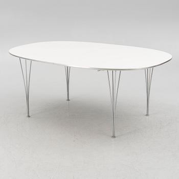 Bruno Mathsson & Piet Hein, matbord, "Superellips", Fritz Hansen, år 2000.