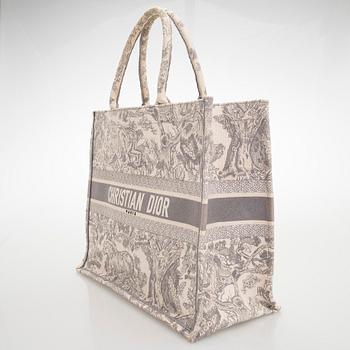 Christian Dior, "Book Tote", väska.