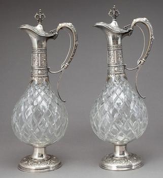 KARAFFER, silver och glas, ett par, Tyskland. Nyrenässans. 1877.