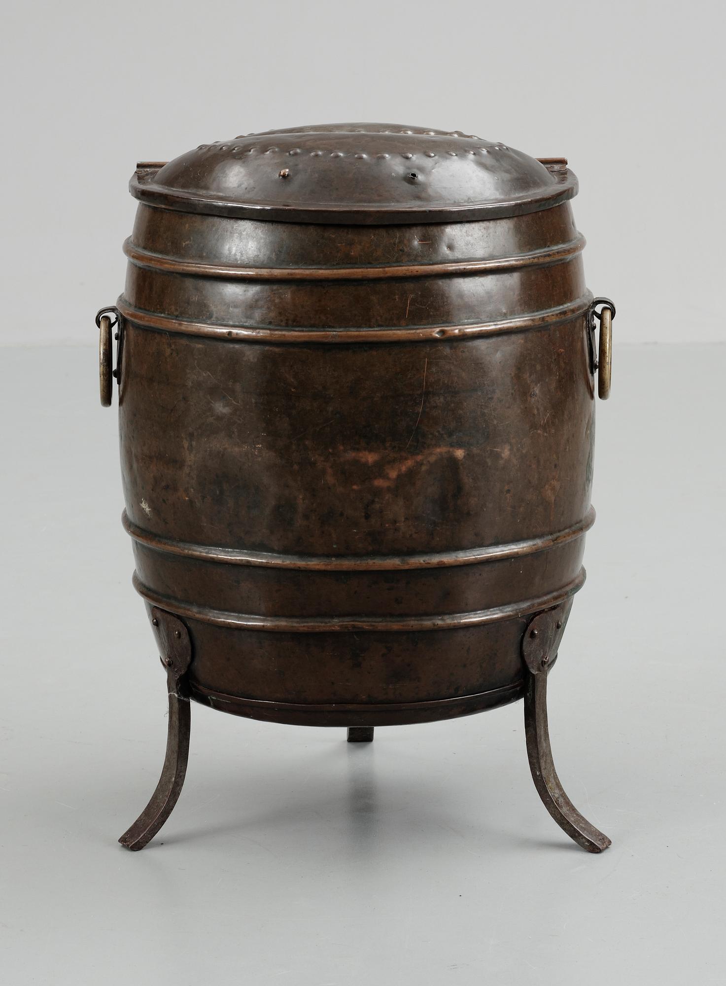 VATTENTUNNA, koppar. 1800-tal.