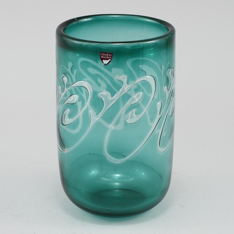 VAS, glas, "Ariel", Eva Englund, Orrefors, 1900-talets andra hälft.