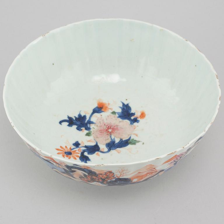 A porcelain bowl from China, 18th century.