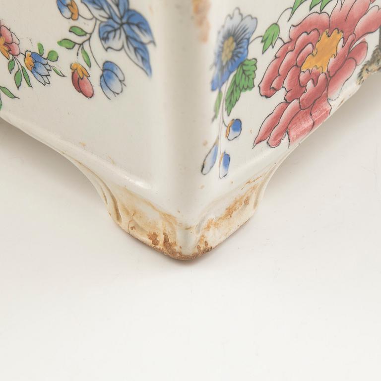 Dinner service with a plate model no. 537 Copeland & Garrett England circa 1900 porcelain.