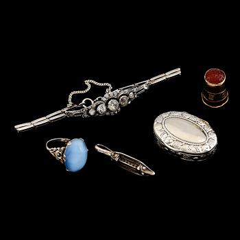 SAMLING SMYCKEN MM, silver och guld, 1800-/1900-tal.