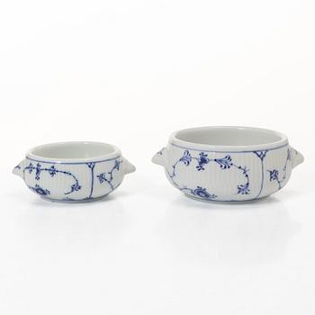 Royal Copenhagen, Thirteen service pieces, 'Musselmalet Riflet', Denmark, 19th–20th century.